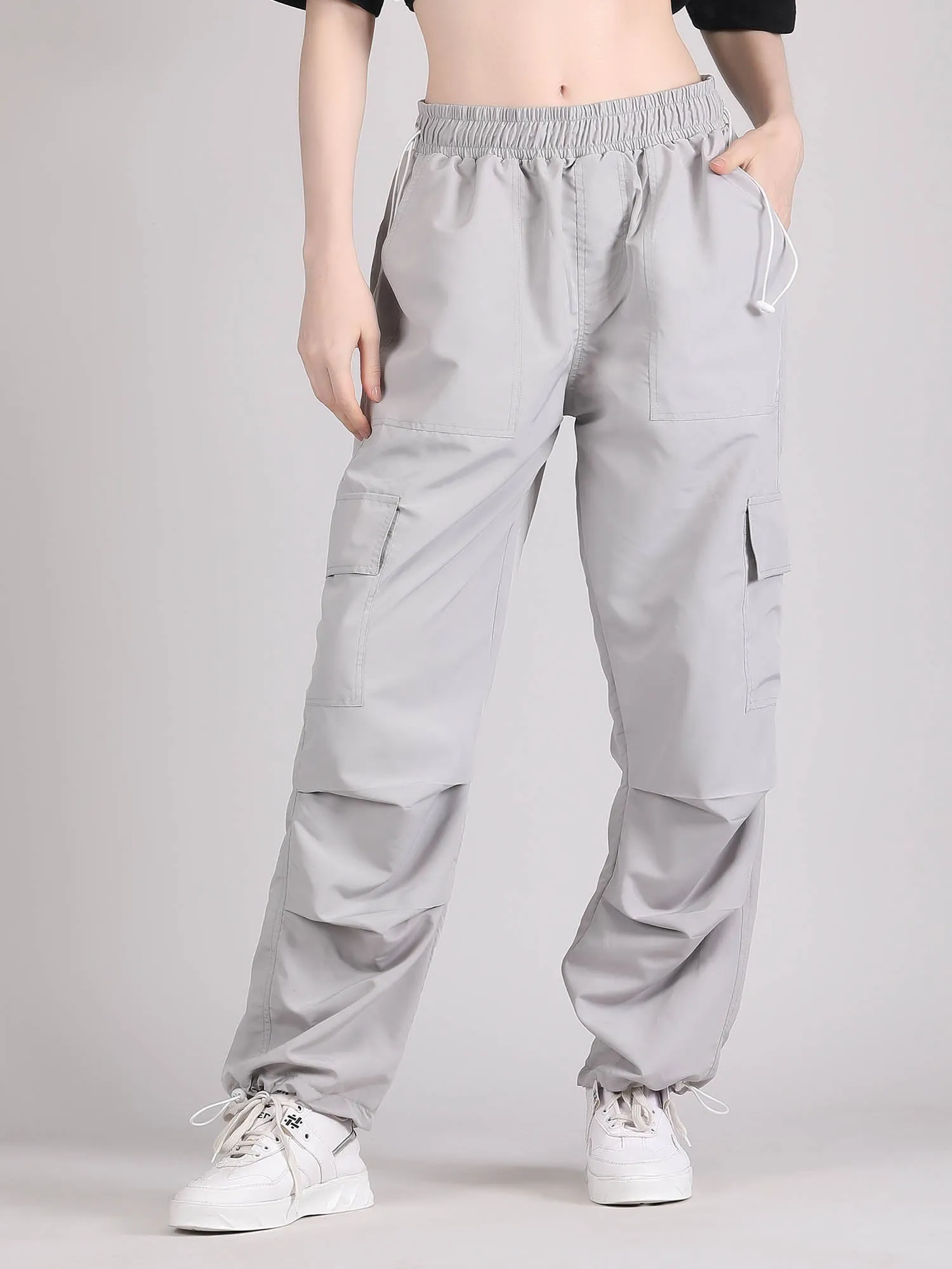 Baggy parachute cargo pants