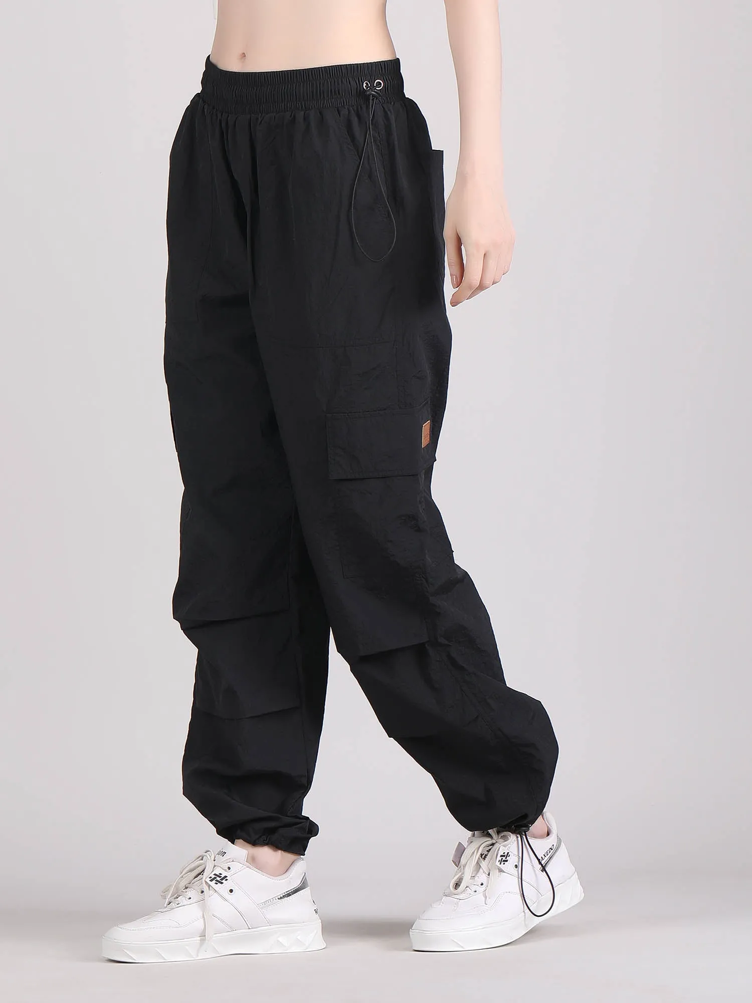 Baggy parachute cargo pants