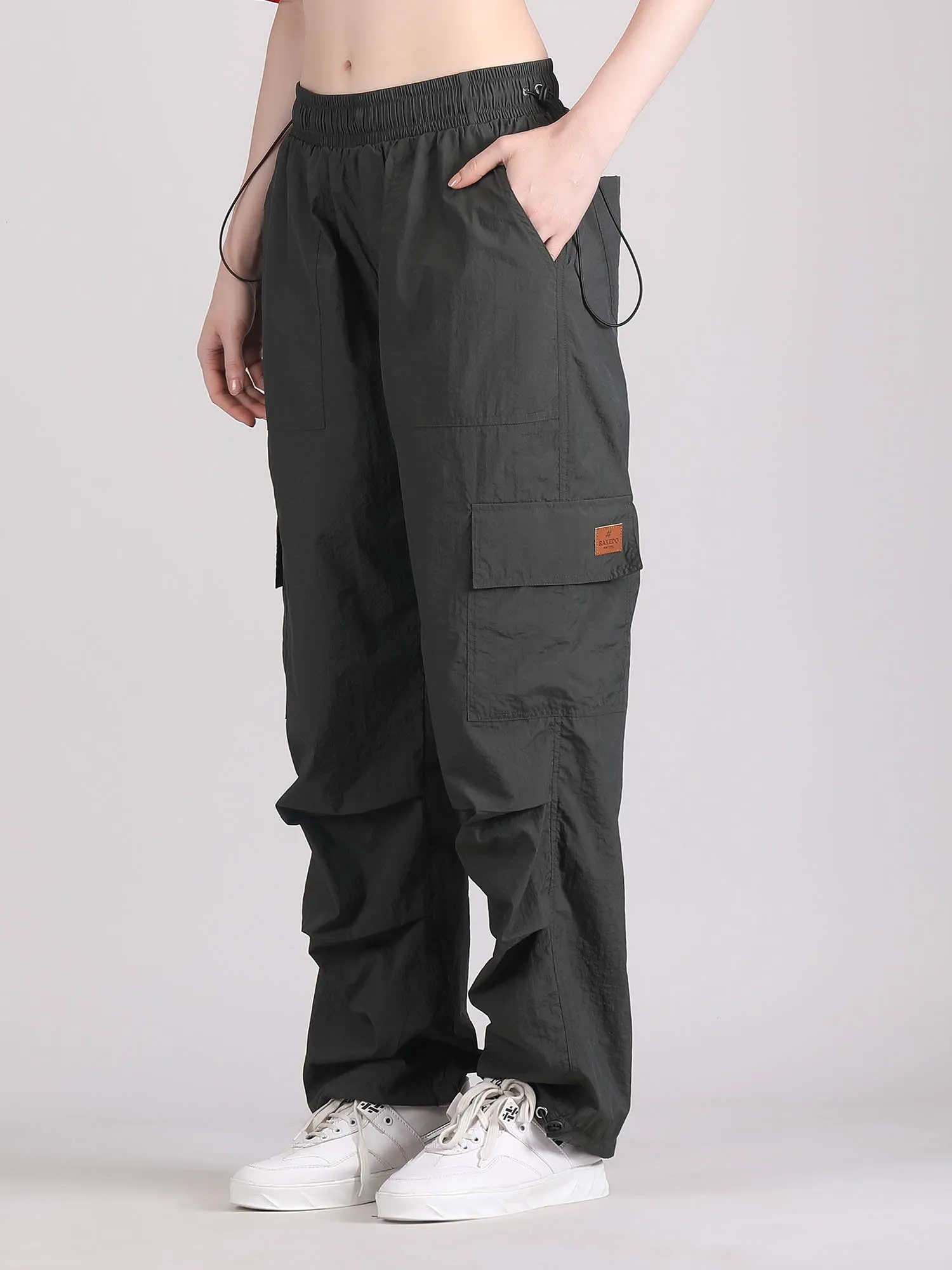 Baggy parachute cargo pants