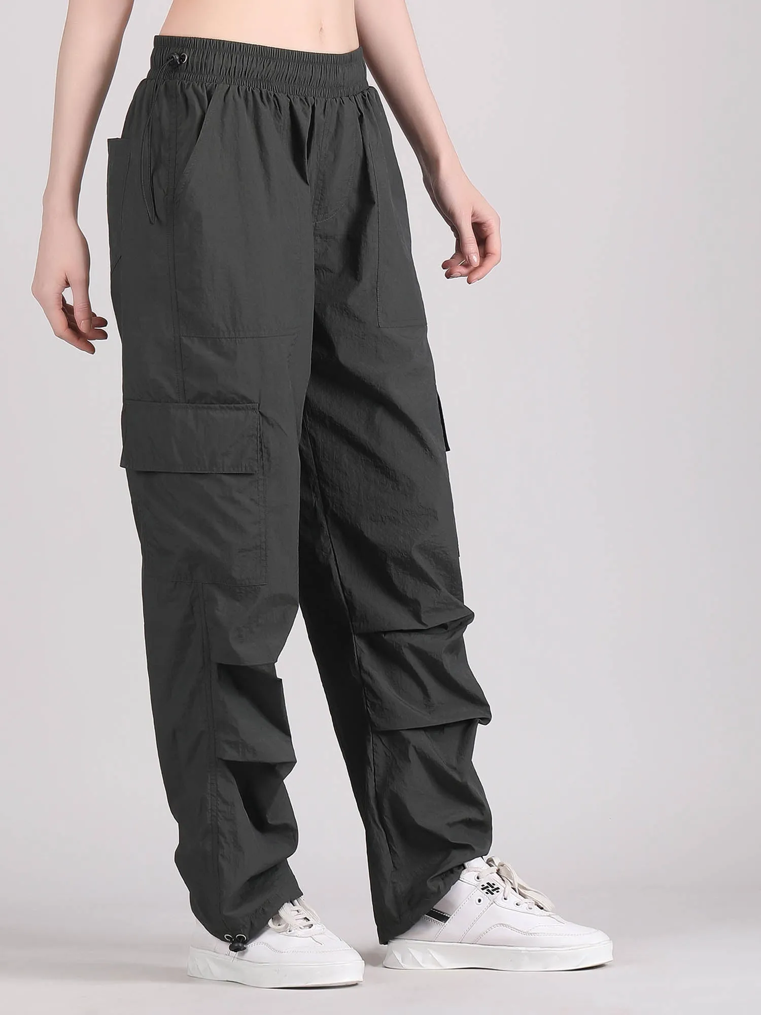 Baggy parachute cargo pants