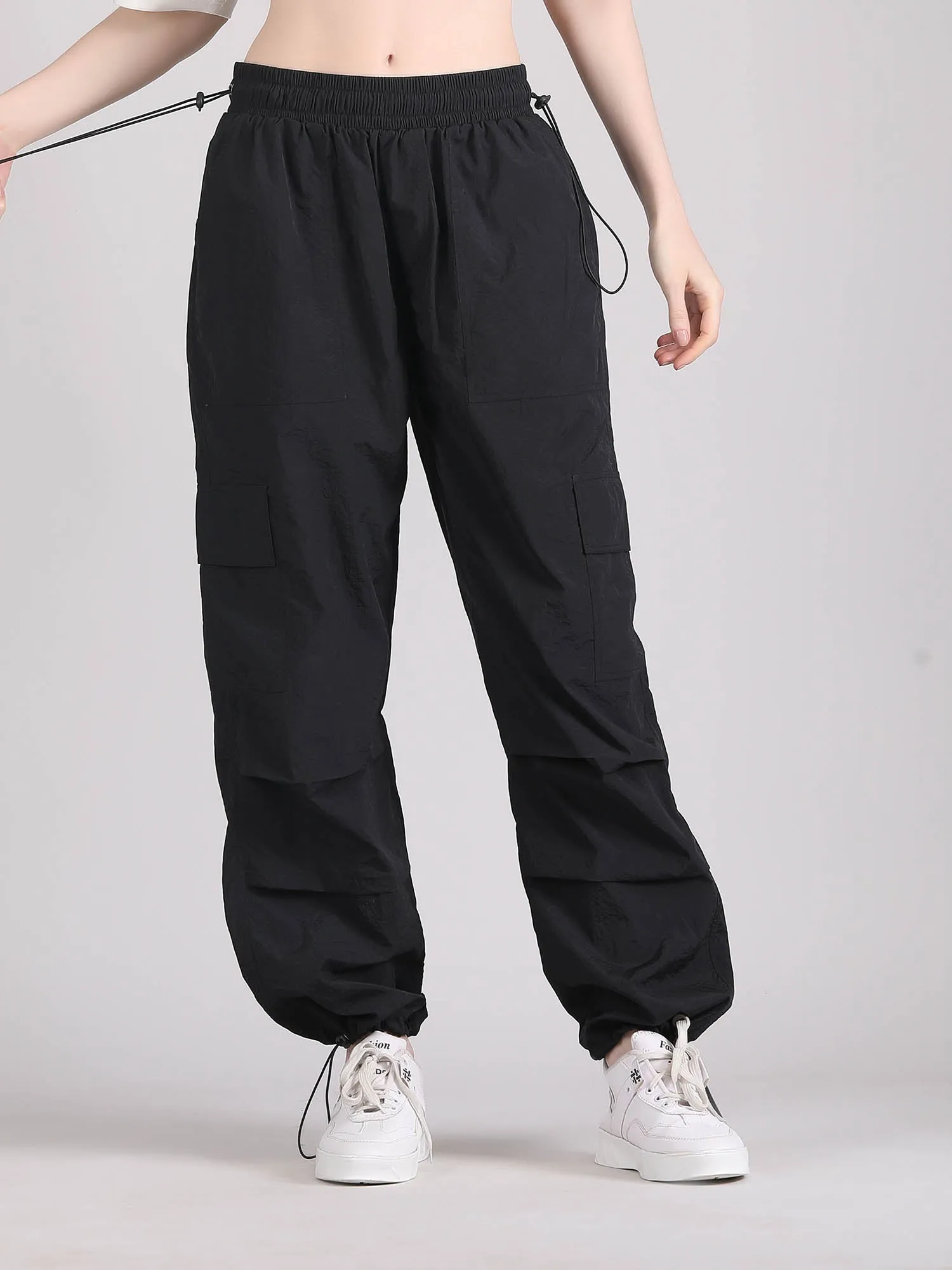 Baggy parachute cargo pants