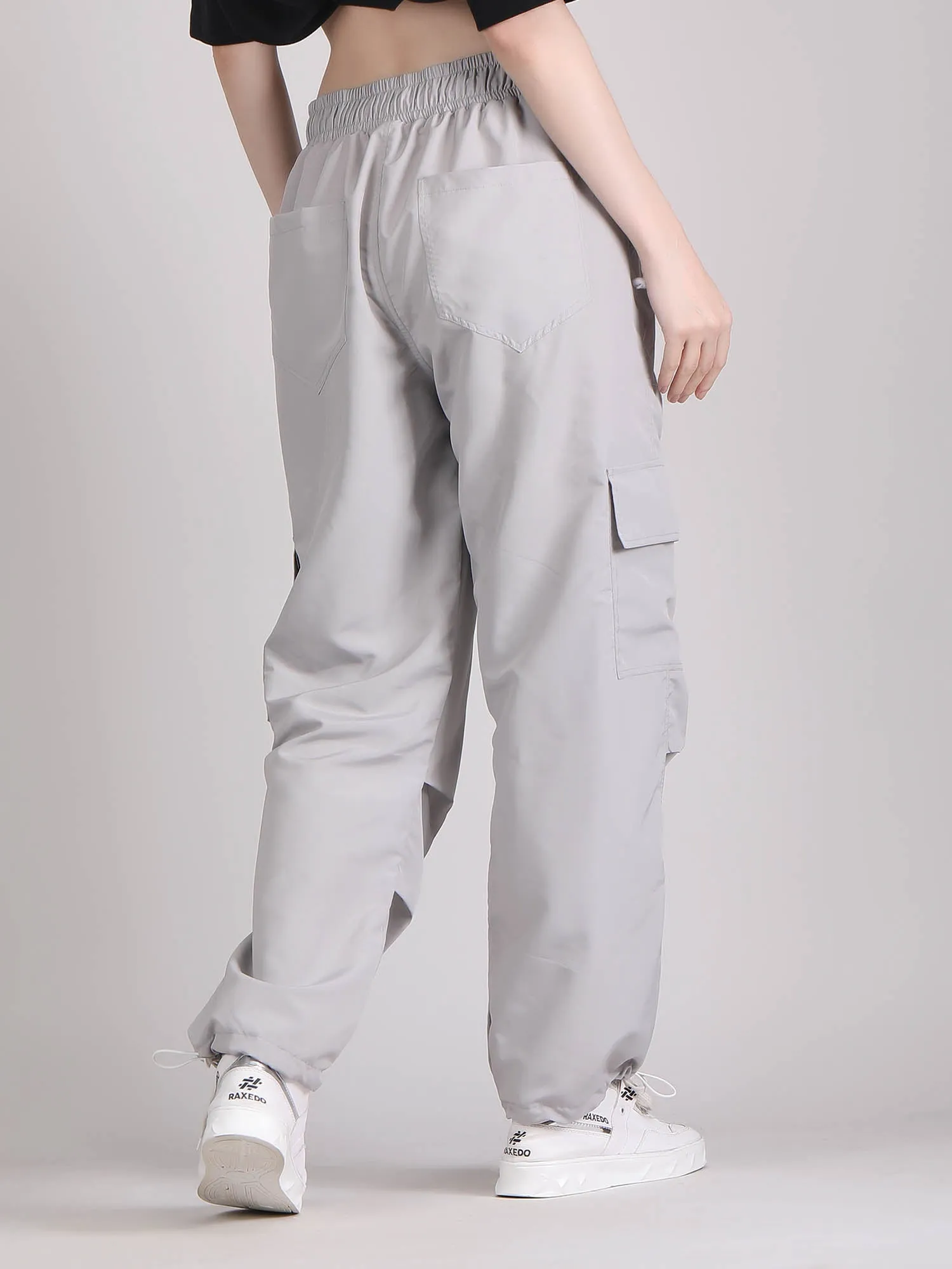 Baggy parachute cargo pants