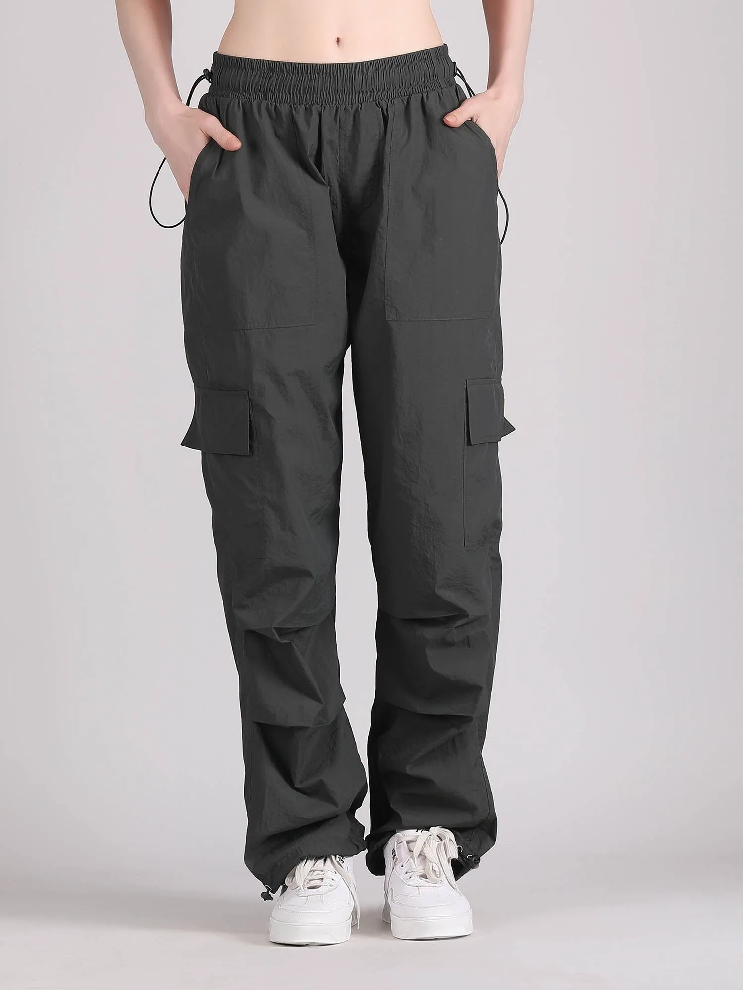 Baggy parachute cargo pants